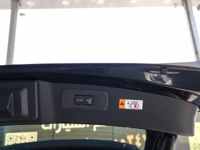 2025 لكزس إن إكس 300 اف سبورت