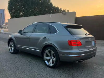 2017 بنتلي بنتايجا الاصدار الاول