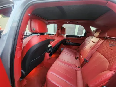 2017 بنتلي بنتايجا الاصدار الاول