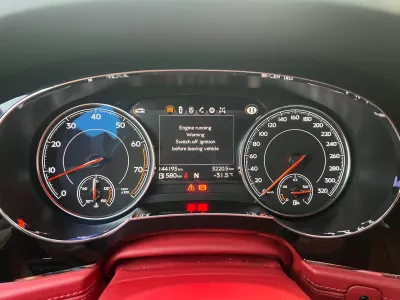 2017 بنتلي بنتايجا الاصدار الاول