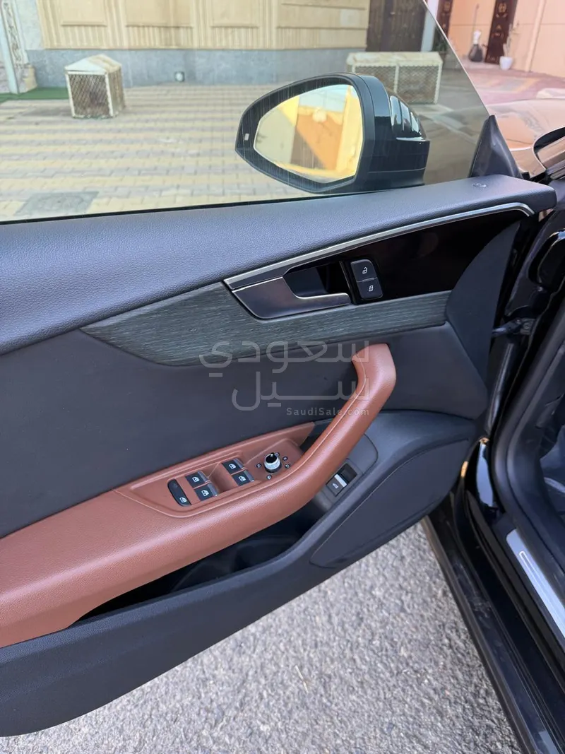 2022 اودي اي 5 40 تي اف اس اي اس لاين