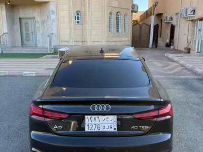 2022 اودي اي 5 40 تي اف اس اي اس لاين