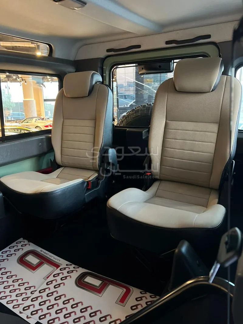 2016 لاند روفر ديفيندر 90