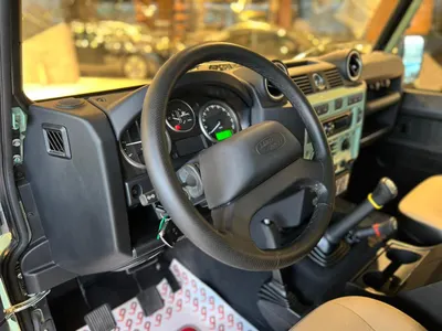 2016 لاند روفر ديفيندر 90