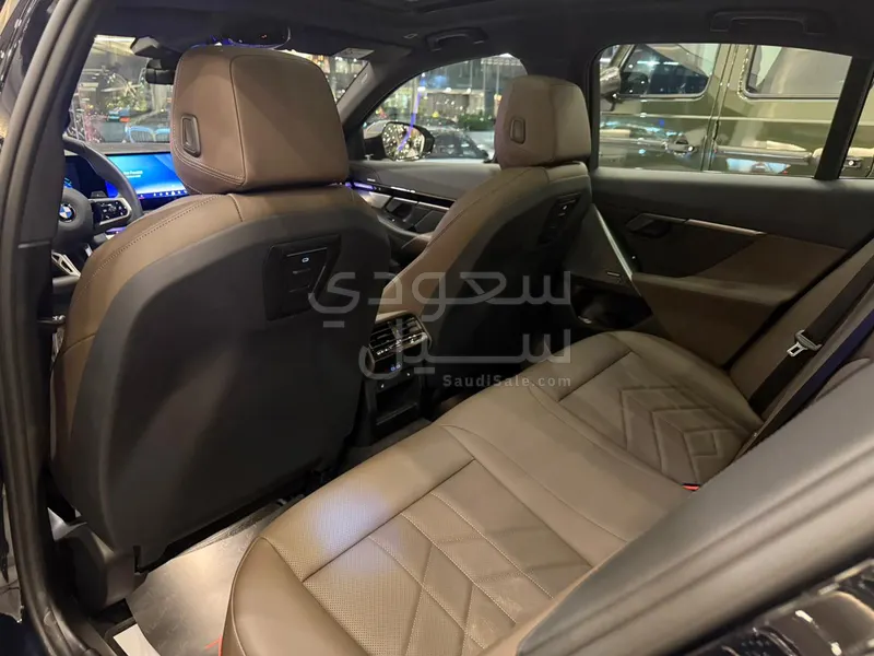 2024 بي ام دبليو الفئة الخامسة 520 أي إم كت