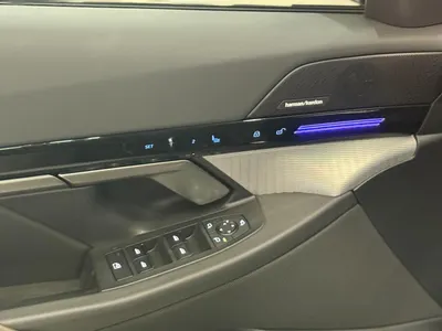 2024 بي ام دبليو الفئة الخامسة 520 أي إم كت