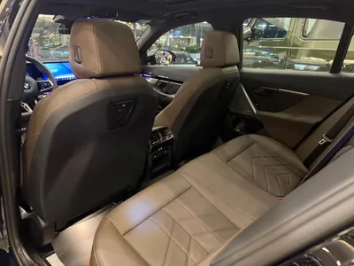 2024 بي ام دبليو الفئة الخامسة 520 أي إم كت