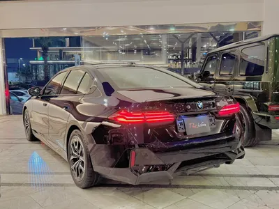 2024 بي ام دبليو الفئة الخامسة 520 أي إم كت