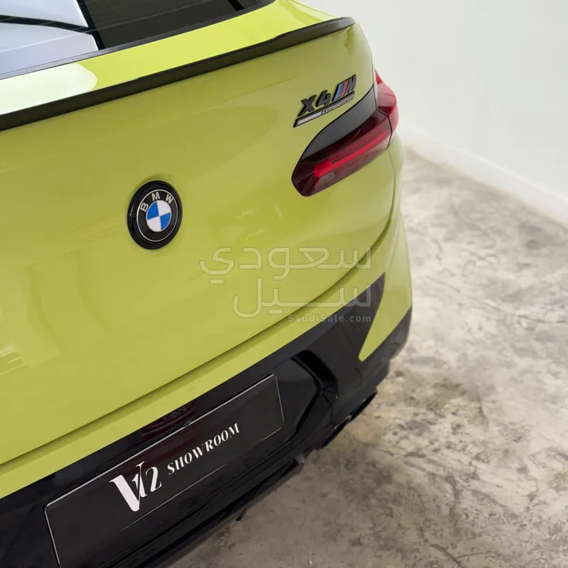 2022 بي ام دبليو الفئة اكس 4 إم كومبيتيشن