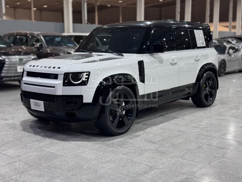 2020 لاند روفر ديفيندر اس اي