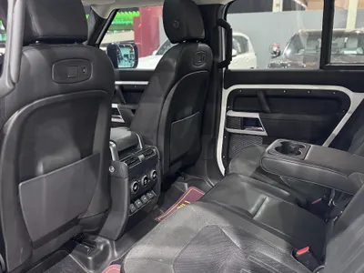 2020 لاند روفر ديفيندر اس اي