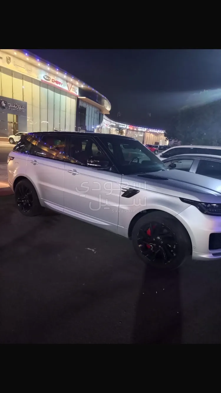2022 لاند روفر رينج روفر سبورت اتش اس اي