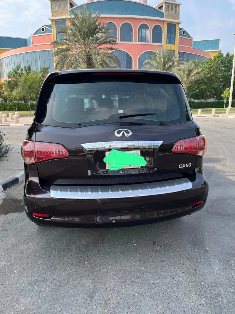 2015 انفينيتي كيو اكس 80