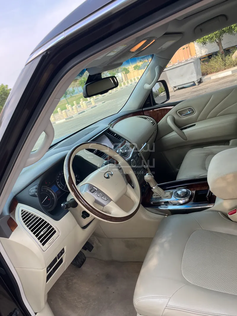 2015 انفينيتي كيو اكس 80