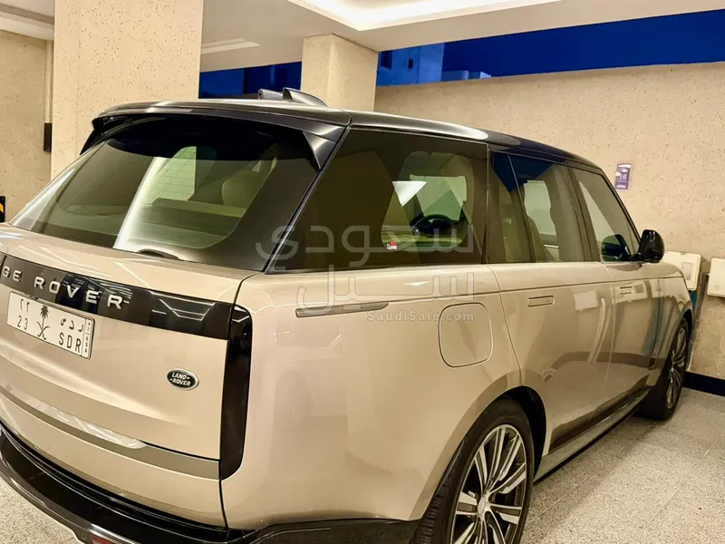 2022 لاند روفر رينج روفر اتش اس اي