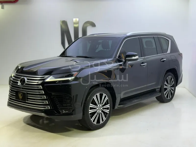 2022 لكزس إل إكس 600