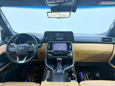 2022 لكزس إل إكس 600