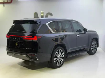 2022 لكزس إل إكس 600