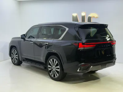 2022 لكزس إل إكس 600