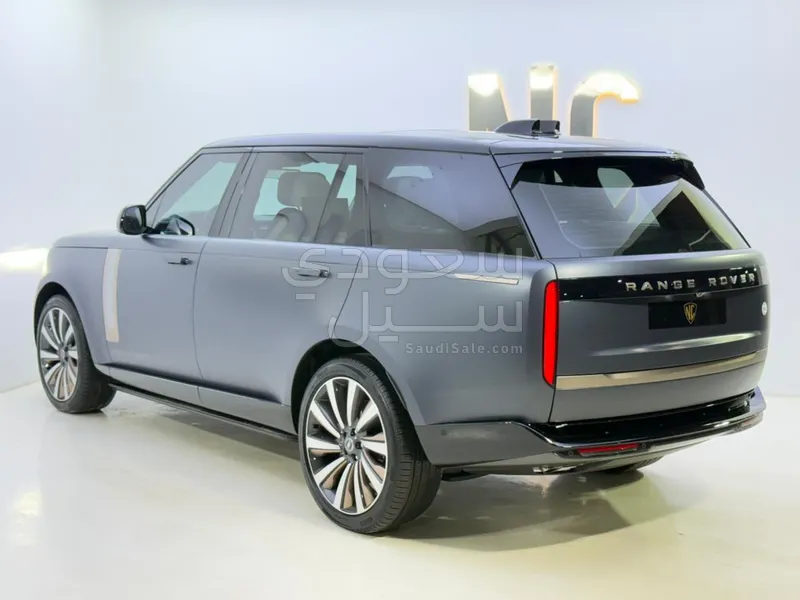 2025 Land Rover Range Rover SV Autobiography