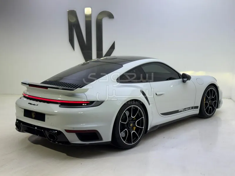 2021 Porsche 911 Turbo S