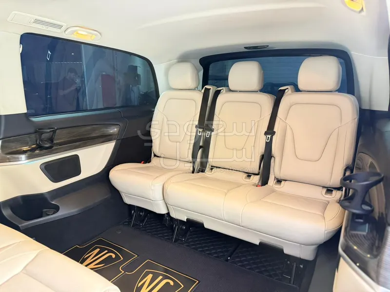 2023 مرسيدس - بنز في 250