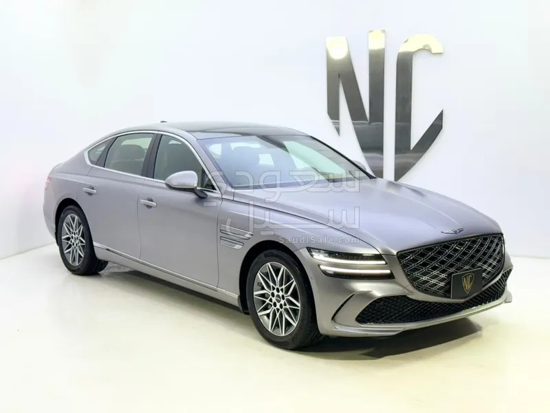 2025 Genesis G 80