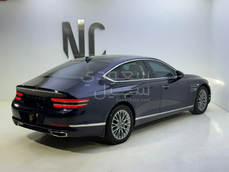 2024 Genesis G 80