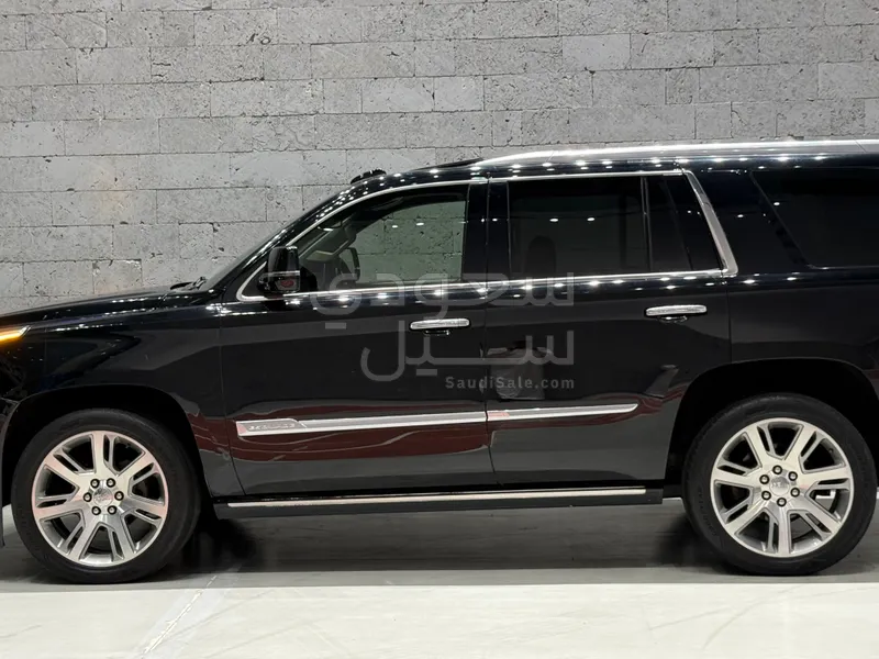 2016 كاديلاك اسكاليد