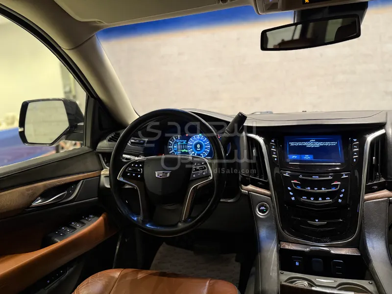 2016 كاديلاك اسكاليد