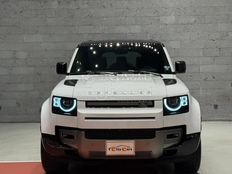 2024 لاند روفر ديفيندر اتش اس اي