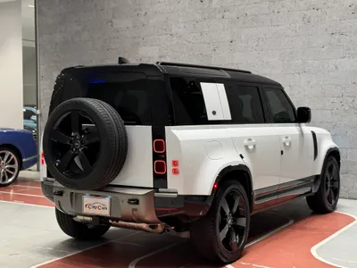 2024 لاند روفر ديفيندر اتش اس اي