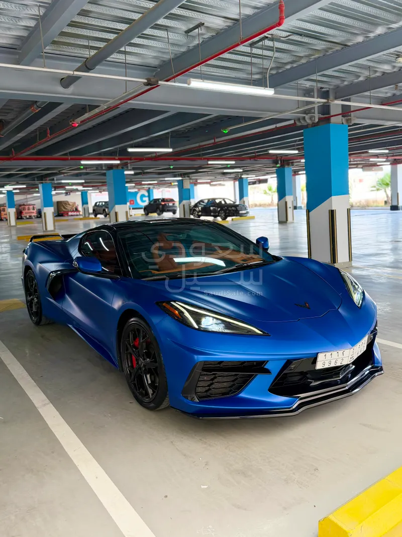 2020 شفروليه كورفيت سي 8