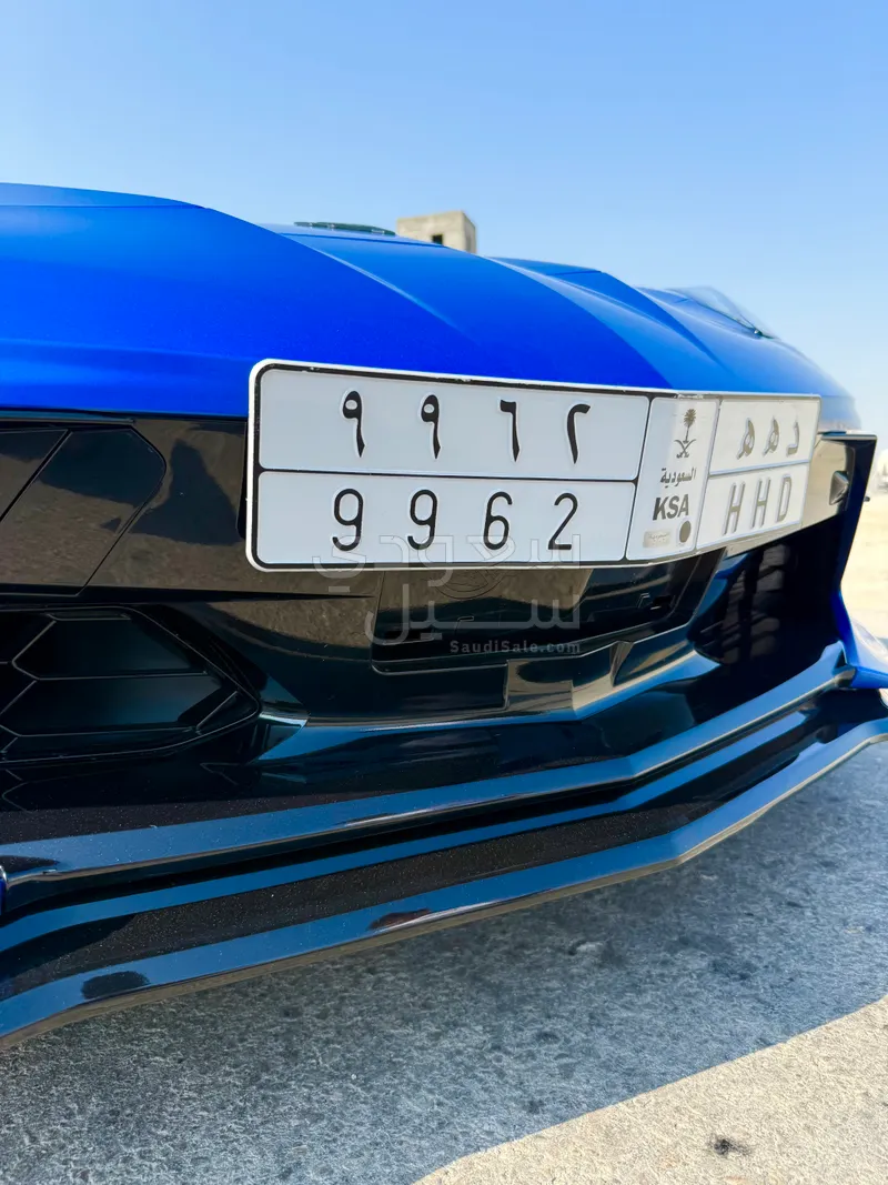 2020 شفروليه كورفيت سي 8