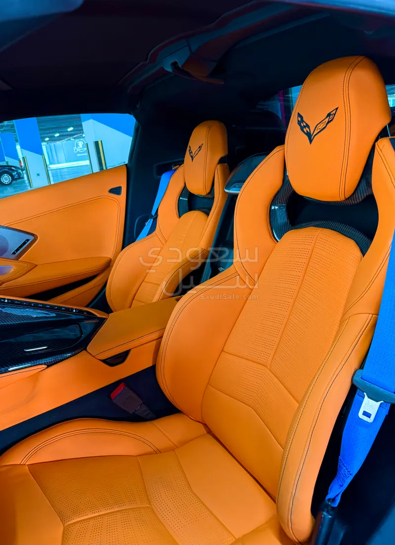 2020 شفروليه كورفيت سي 8