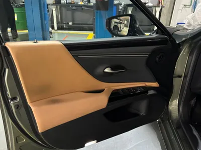 2023 لكزس آي إس 300