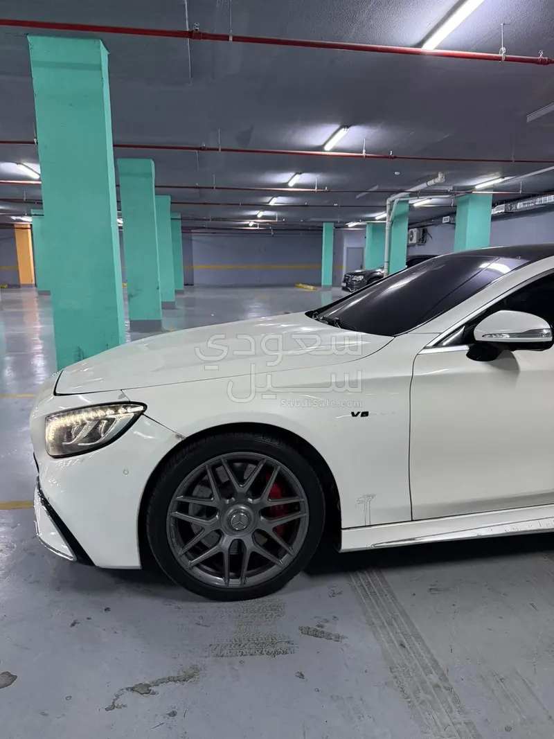 2015 مرسيدس - بنز إس 63 أي إم جي