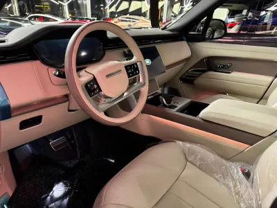 2025 لاند روفر رينج روفر اوتوبيوغرافي