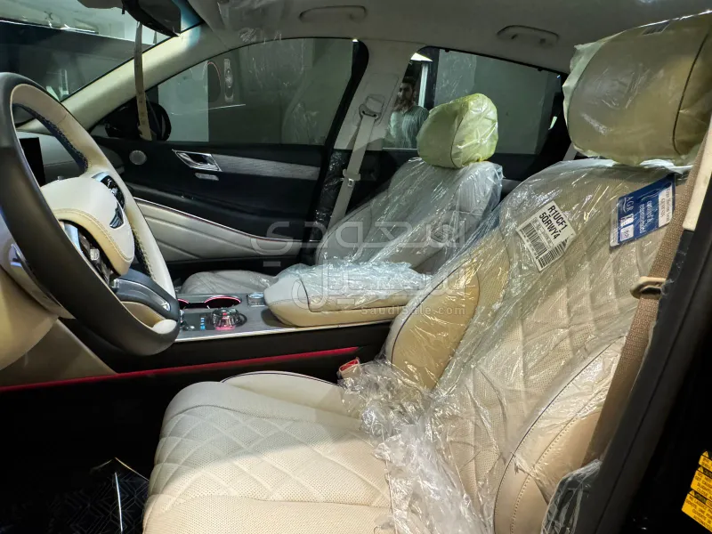 2025 جينيسيس جي في 80