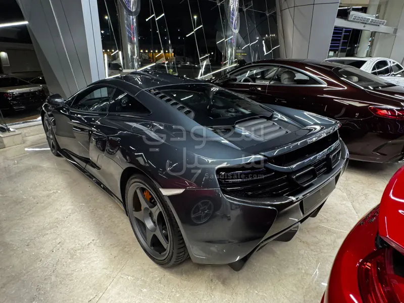 2015 مكلارين إس 650