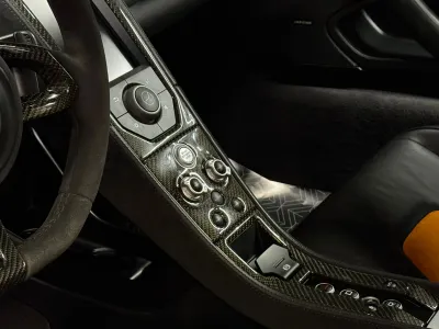 2015 مكلارين إس 650