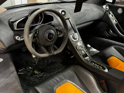 2015 مكلارين إس 650