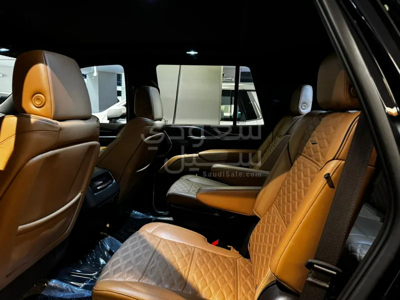 2022 كاديلاك اسكاليد