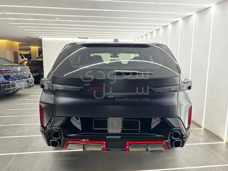 2024 بي ام دبليو اكس ام