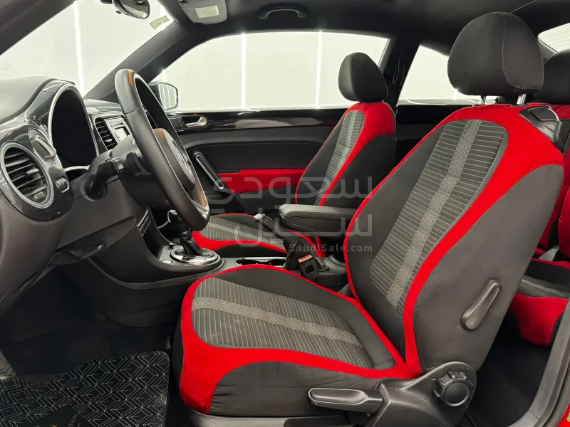 2013 فولكس واجن بيتل