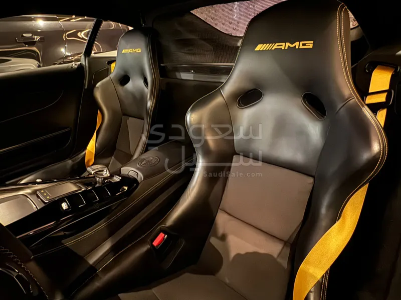 2018 مرسيدس - بنز جي تي أر أي إم جي