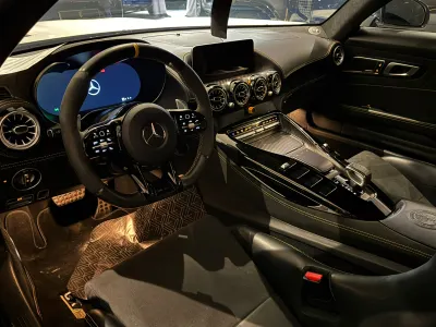 2018 مرسيدس - بنز جي تي أر أي إم جي