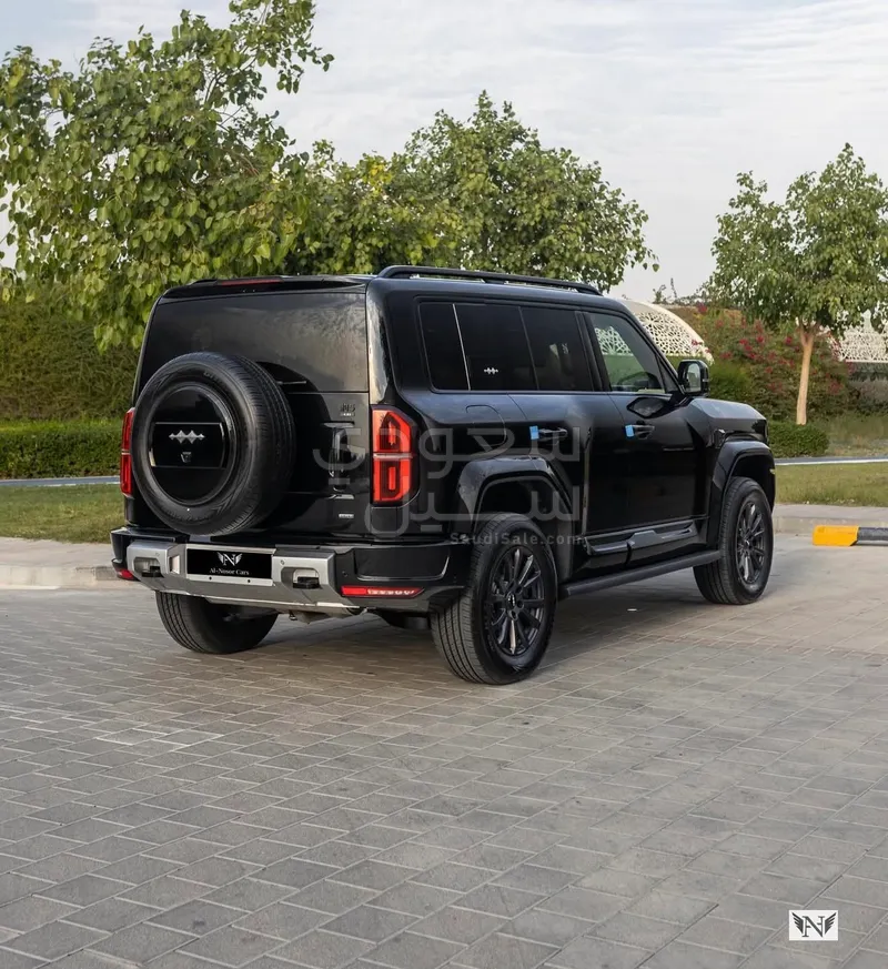 2026 بي واي دي ليوبارد 5