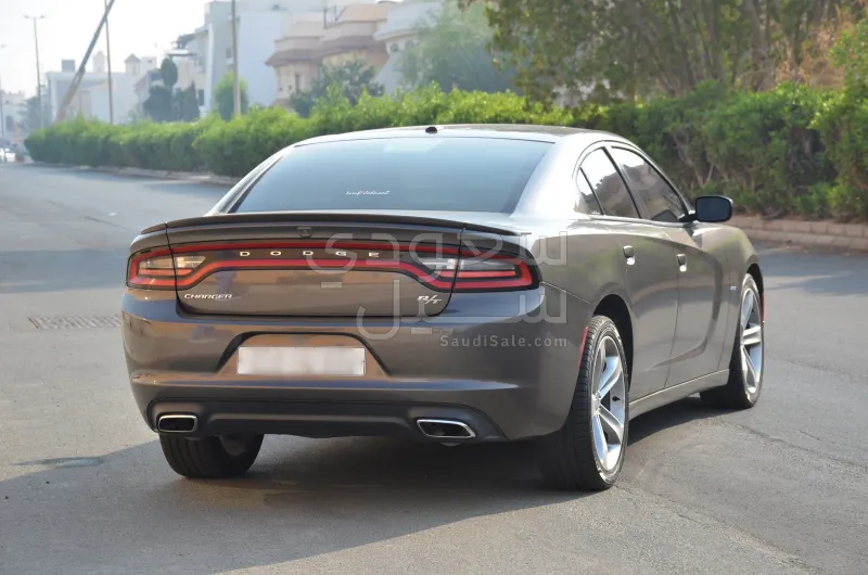 2015 دودج تشارجر ار تي