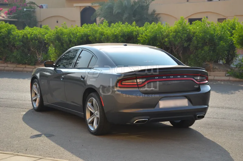 2015 دودج تشارجر ار تي